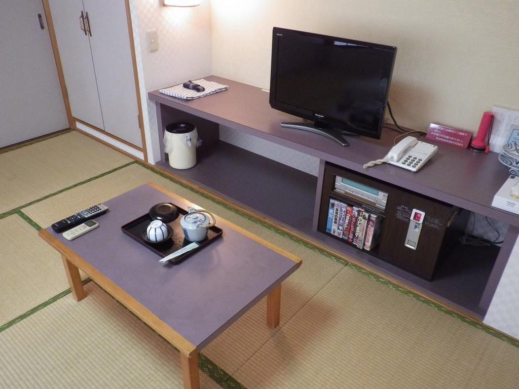 Uokagi Ryokan Nagoja Kültér fotó